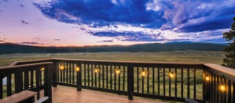 Angel Fire Home: Sangre de Cristo Mountains View!