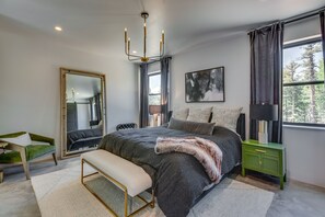 3 bedrooms, iron/ironing board, bed sheets - Chic New Mexico Getaway w/ Hot Tub & Fire Pit! (Angel Fire)