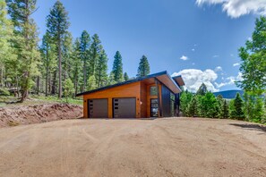 Exterior - Chic New Mexico Getaway w/ Hot Tub & Fire Pit! (Angel Fire)