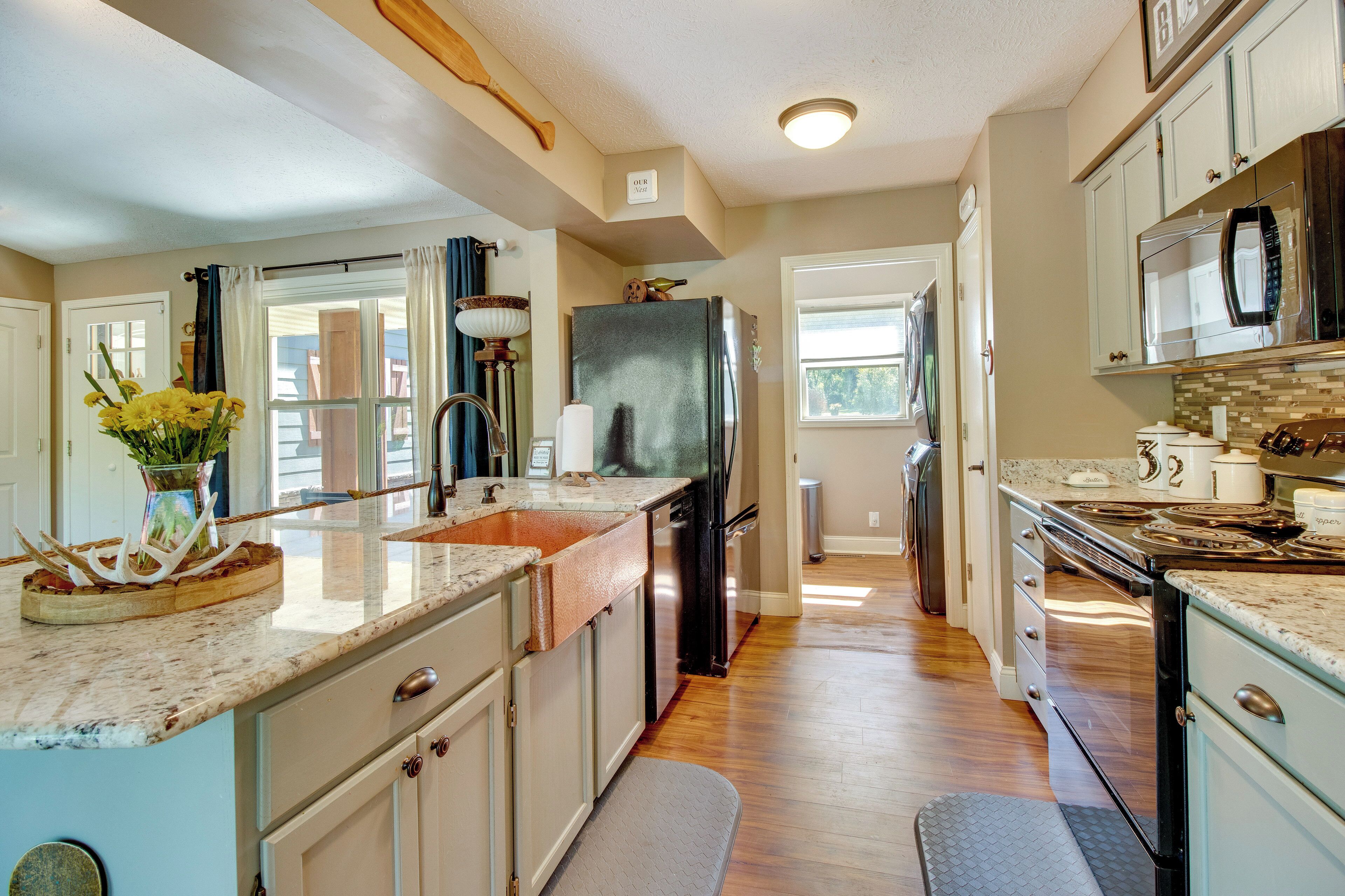 House (2 Bedrooms) | Interior