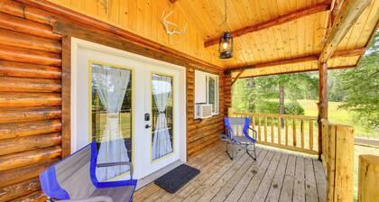 Cozy Farm Cabin - 9 Mi to Trout Creek!