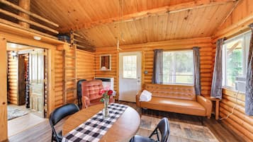 House (1 Bedroom) | Interior
