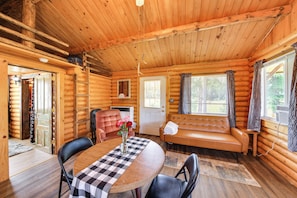 House (1 Bedroom) | Interior