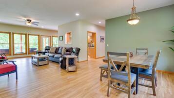 Hus (3 Bedrooms) | Innvendig