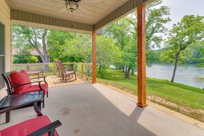 House (3 Bedrooms) | Front of property