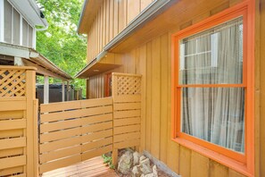 Apartment (0 Bedroom) | Interior