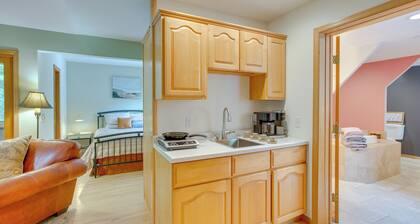 Charming Stockholm Abode in Walkable Location!