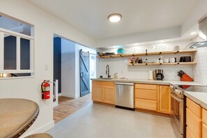 Interior - Chic Angel Fire Condo: Walk to Ski Resort! (Angel Fire)