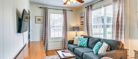 Apartment (2 Bedrooms) | Front of property
