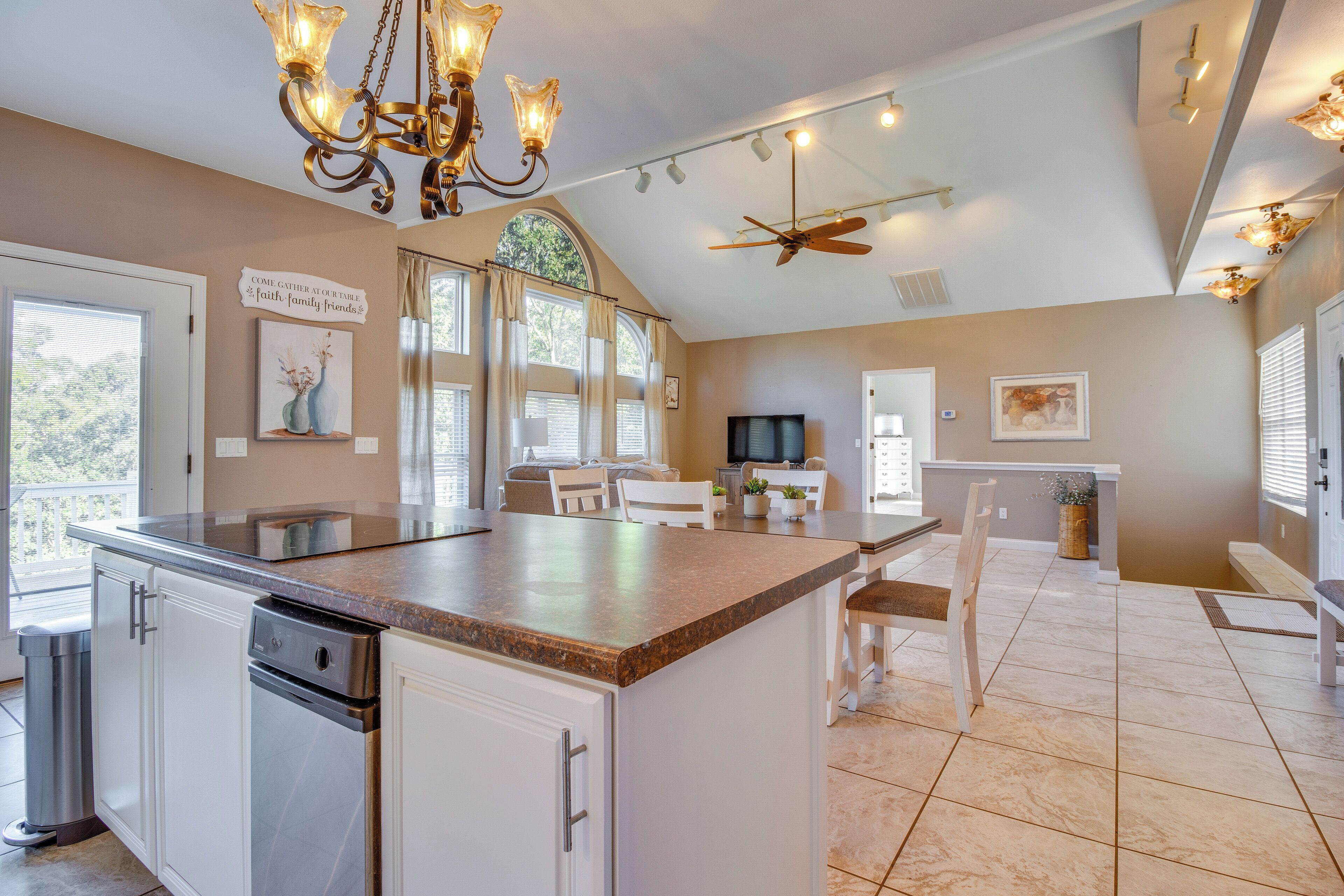 Casa (3 Bedrooms) | Parte interna