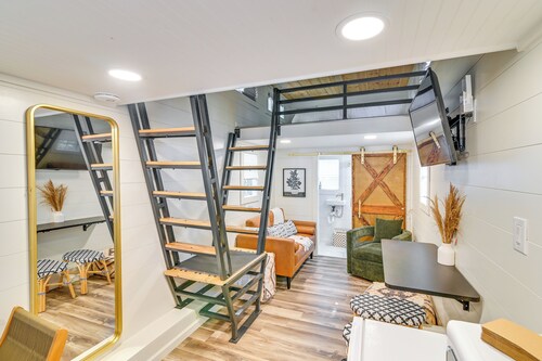 3 Mi to Msu: Tiny Cabin in Starkville!