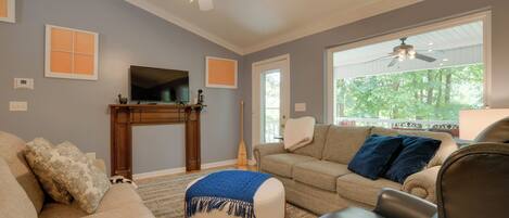 House (4 Bedrooms) | Interior