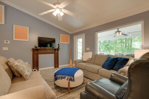 House (4 Bedrooms) | Interior