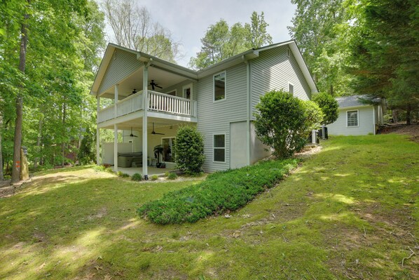 House (4 Bedrooms) | Front of property