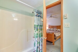 Interior - Lake Access & Decks: Pet-friendly Poconos Cabin! (Pocono Lake)