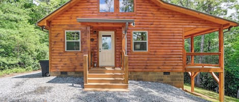 House (2 Bedrooms) | Front of property