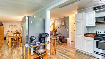 House (2 Bedrooms) | Interior