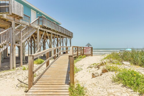 Oceanfront Deck: Surfside Beach Vacation Rental!