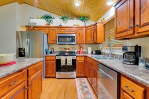 House (2 Bedrooms) | Interior - Quiet Murphy Hideaway w/ Decks & Outdoor Fireplace (Murphy)