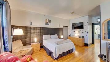 Apartment (1 Bedroom) | Interior