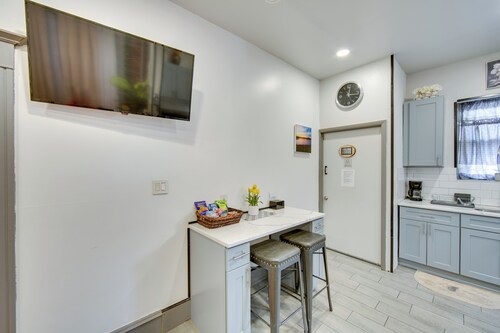 < 2 Mi to Downtown & Capitol: Harrisburg Hideaway