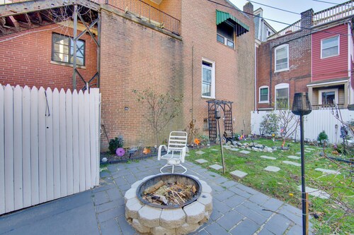 < 2 Mi to Downtown & Capitol: Harrisburg Hideaway