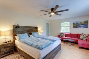 House (6 Bedrooms) | Interior - Spacious Murphy Home w/ Game Room + Fire Pit! (Murphy)