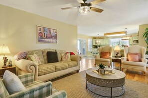 House (6 Bedrooms) | Interior - Spacious Murphy Home w/ Game Room + Fire Pit! (Murphy)