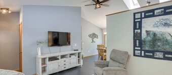 Secluded Wautoma Home w/ Fire Pit!