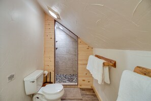 Bathroom - Lakefront Cabin w/ Stunning Views & Fishing Dock! (Emily)