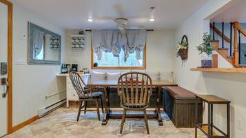 Cottage (4 Bedrooms) | Interior