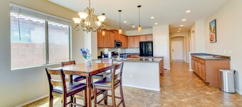 Near Parks & Golf: Maricopa Home w/ Covered Patio!