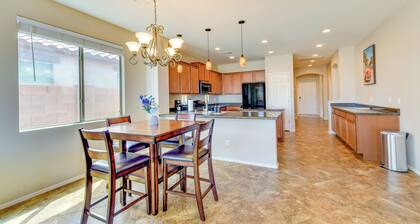 Near Parks & Golf: Maricopa Home w/ Covered Patio!