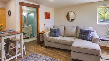 Apartemen (0 Bedroom) | Bagian depan properti