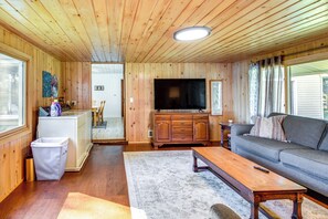 House (3 Bedrooms) | Interior - Lakefront Minnesota Escape w/ Fire Pit & Boat Dock (Emily)