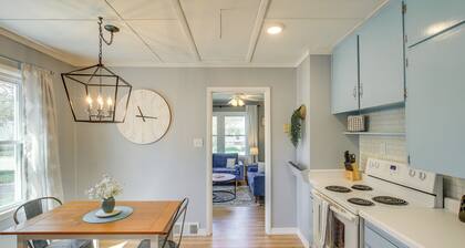 Sturgeon Bay Home ~ 6 Mi to Potawatomi State Park