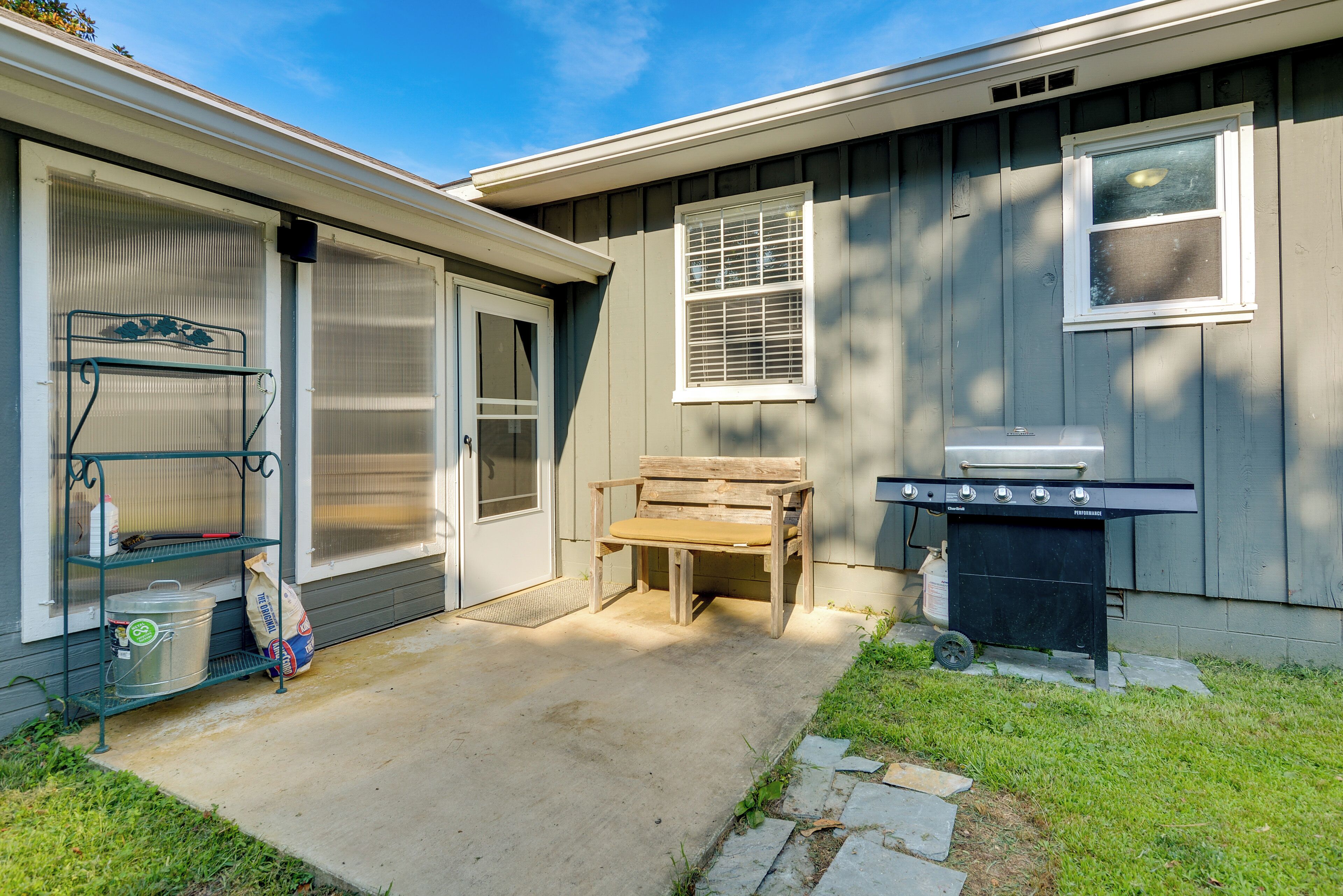 House (2 Bedrooms) | Interior