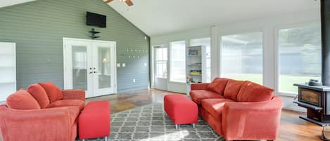 House (2 Bedrooms) | Interior