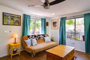 TV - Green Valley Vacation Rental Apt w/ Patio & Grill! (Green Valley)