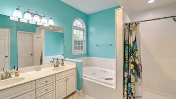 House (3 Bedrooms) | Bathroom