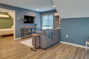 Apartment (1 Bedroom) | Interior