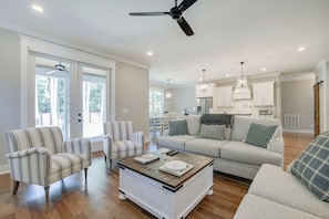 House (4 Bedrooms) | Interior