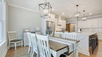 Nhà (4 Bedrooms) | Nội thất