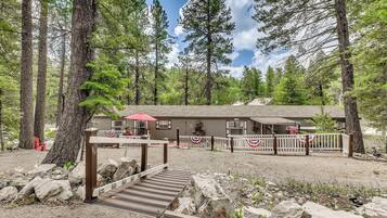 House (3 Bedrooms) | Front of property