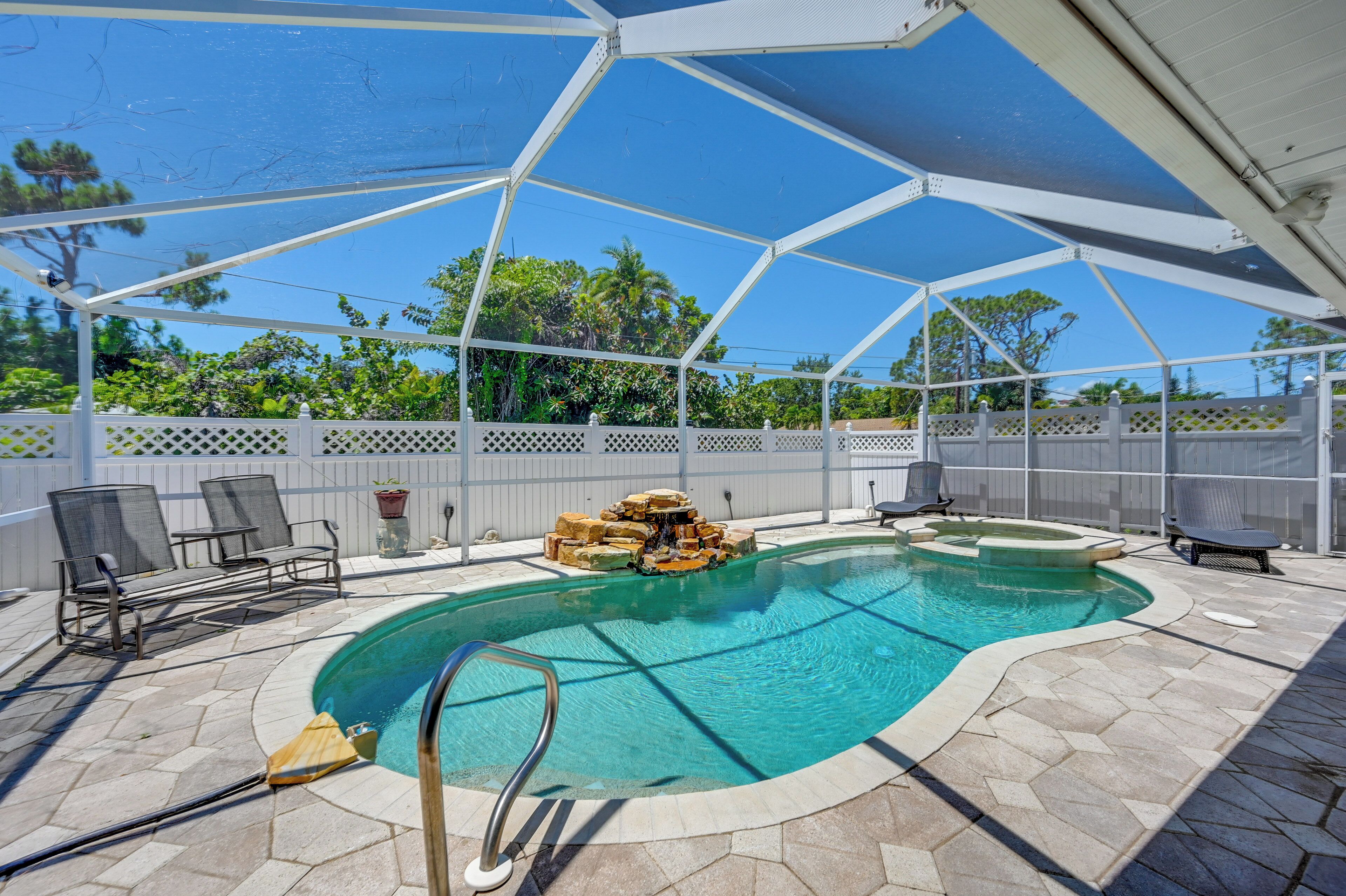 Casa (3 Bedrooms) | Piscina | Una piscina al aire libre