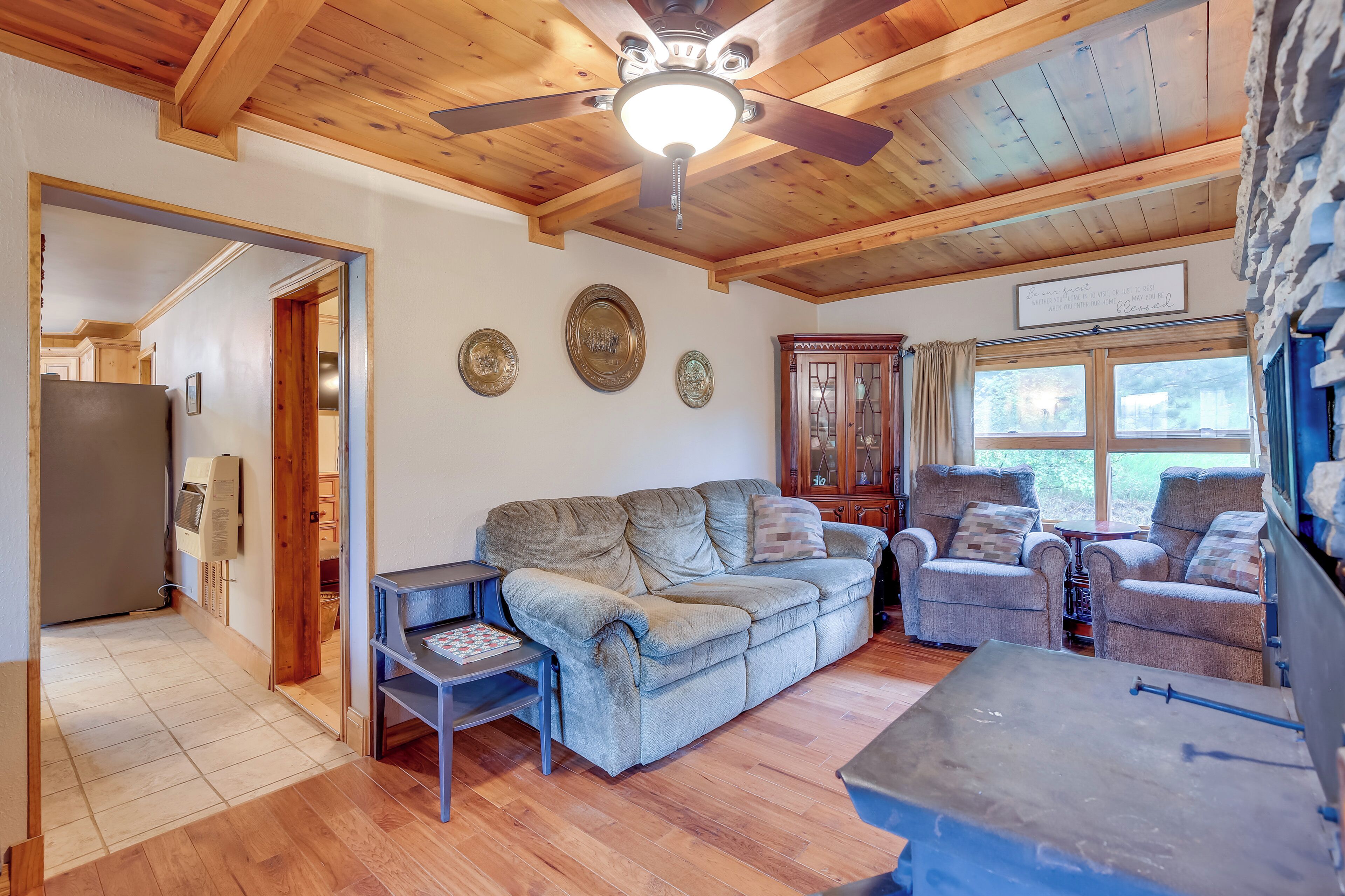 House (3 Bedrooms) | Interior