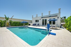 House (3 Bedrooms) | Interior - Luxury Naples Home w/ Private Pool ~ 1 Mi to Beach (Naples)