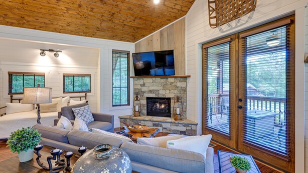 Living area - Modern-rustic Glenville Cabin: Golf, Hike + Unwind (Glenville)