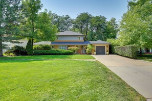 House (5 Bedrooms) | Interior