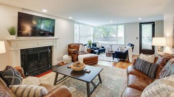 House (5 Bedrooms) | Interior